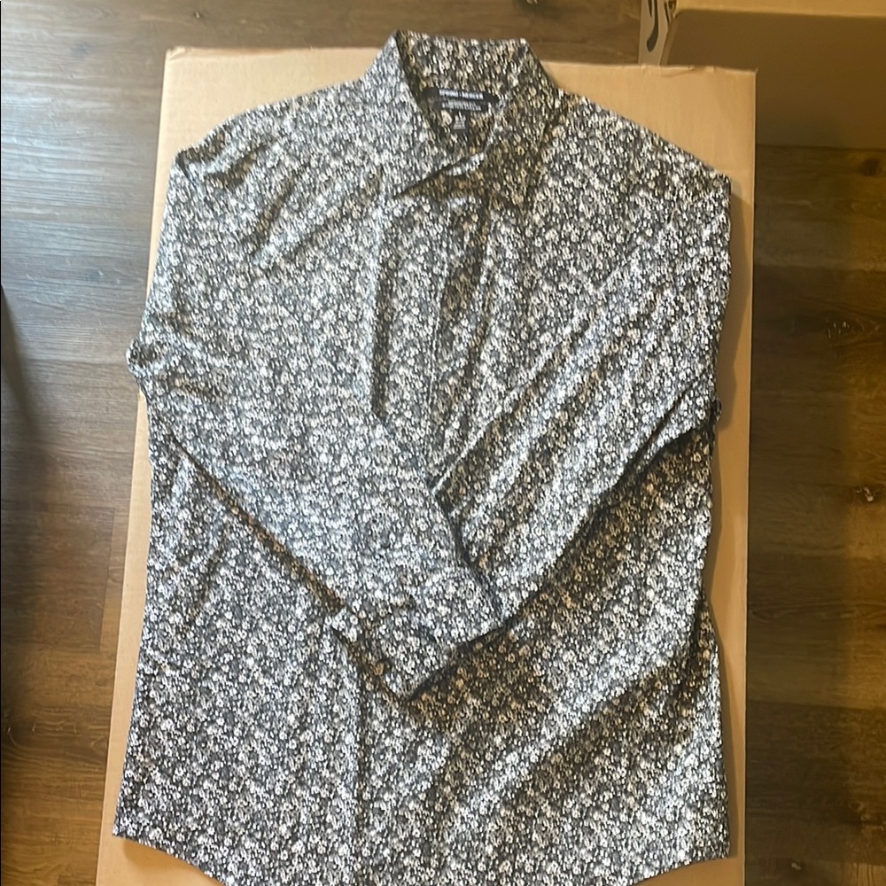 Men's Black and White Dress Shirt